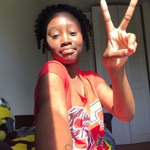 Meet your Posher, Anarria